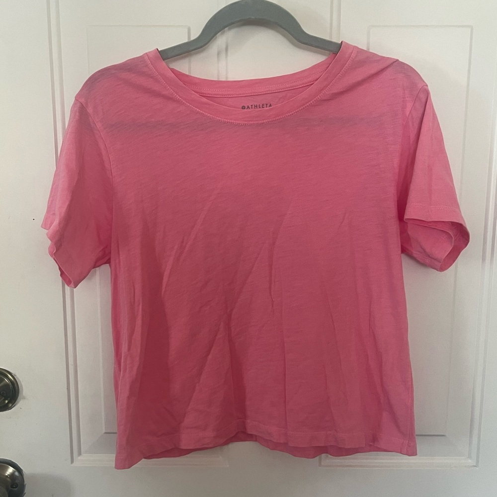 LIKE NEW Athleta Cropped Tee - Pink - Sz Medium
